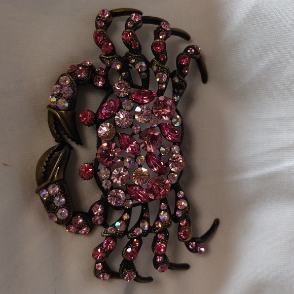 Pink large crab - Picture 3 of 4